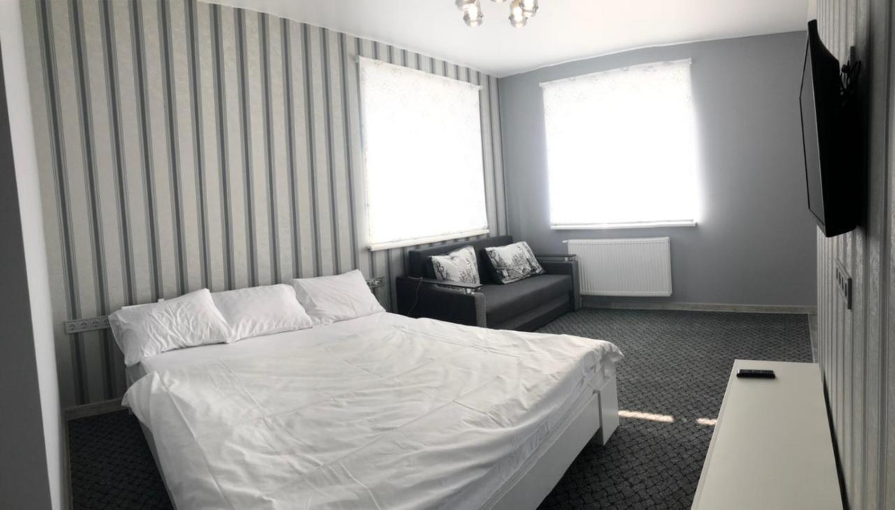 Аpartments Central Town Містечко Центральне з власним паркінгом Івано-Франківськ Екстер'єр фото