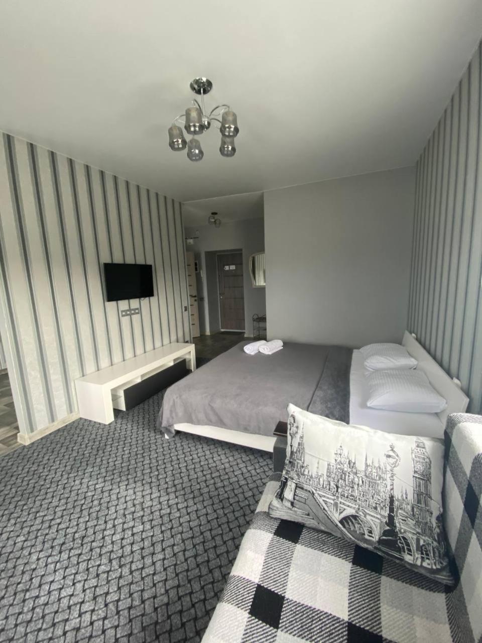 Аpartments Central Town Містечко Центральне з власним паркінгом Івано-Франківськ Екстер'єр фото